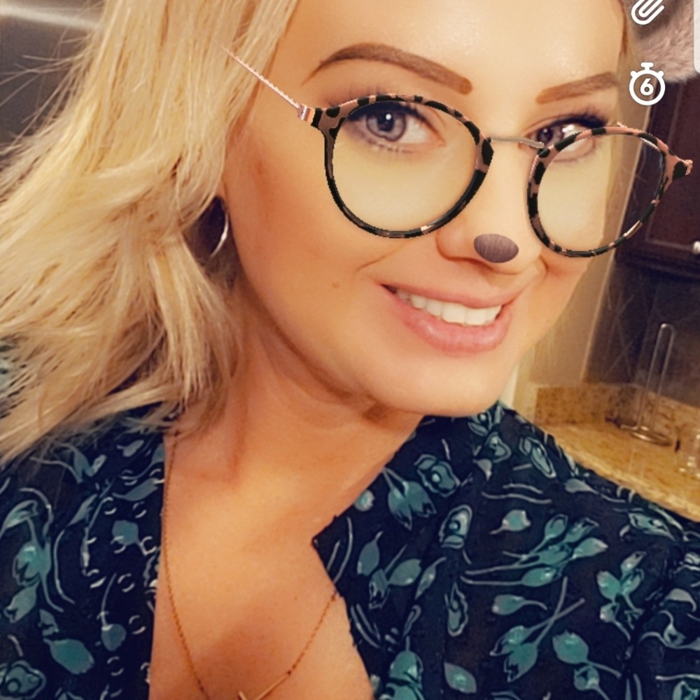 Meet your Posher, Krystal